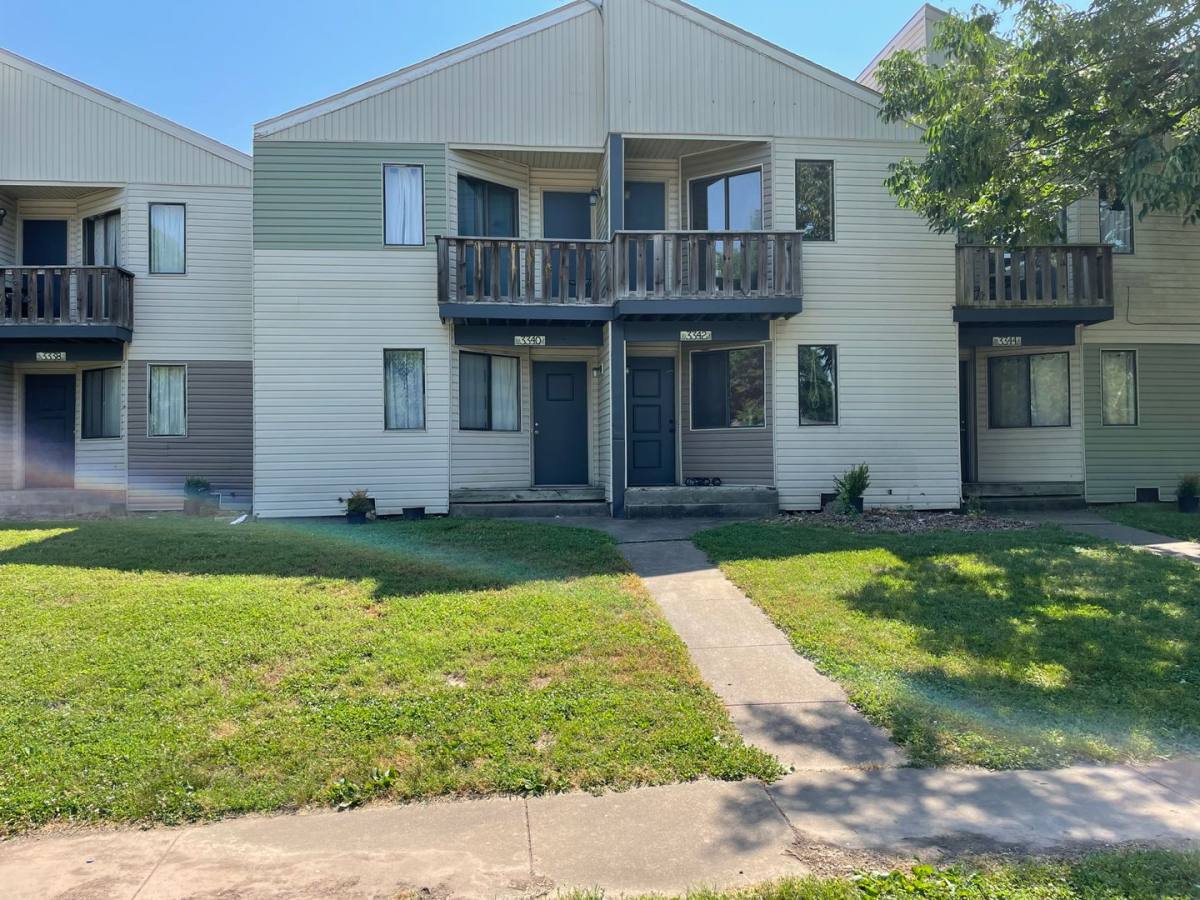Apartment for rent at 3329-3343 S Fairway 3326-3346 Delaware, Springfield, MO 65804