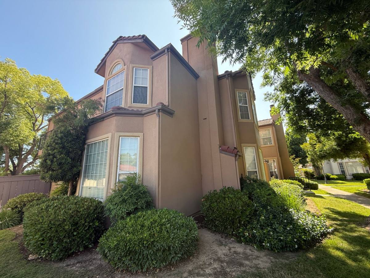Condo for rent at 8147 N Cedar Ave #206, Dos Palos, CA 93620