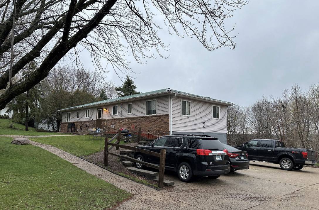 Apartment for rent at 335 9th St #3, Howard Lake, MN 55349