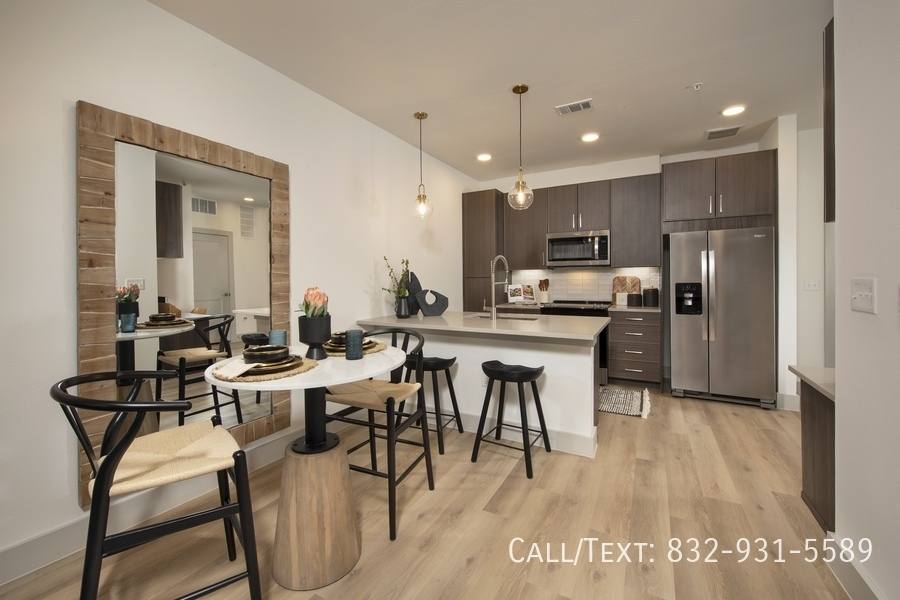 Apartment for rent at 6002 Westview Dr #ADD2, Houston, TX 77055