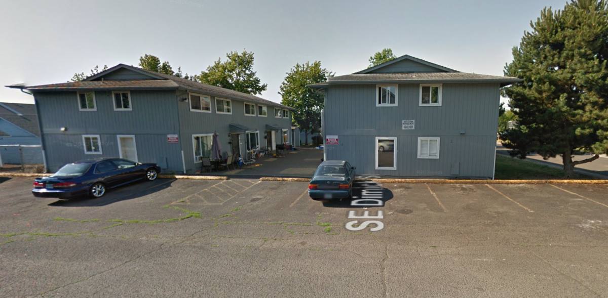 Apartment for rent at 316 SE Davis St, Dallas, OR 97338