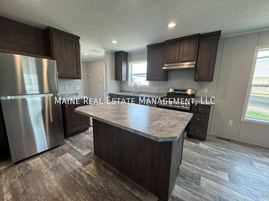 House for rent at 112 H St, Pittsfield, ME 04967