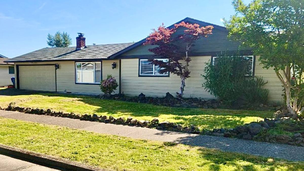 House for rent at 4516 Janice Ave NE, Salem, OR 97305