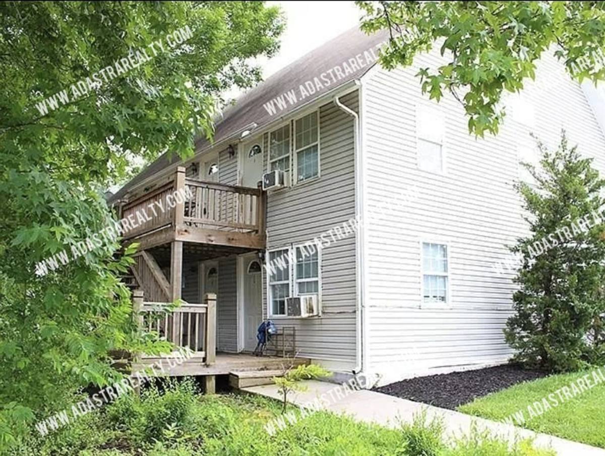 Apartment for rent at 227 E Main St, Gardner, KS 66030