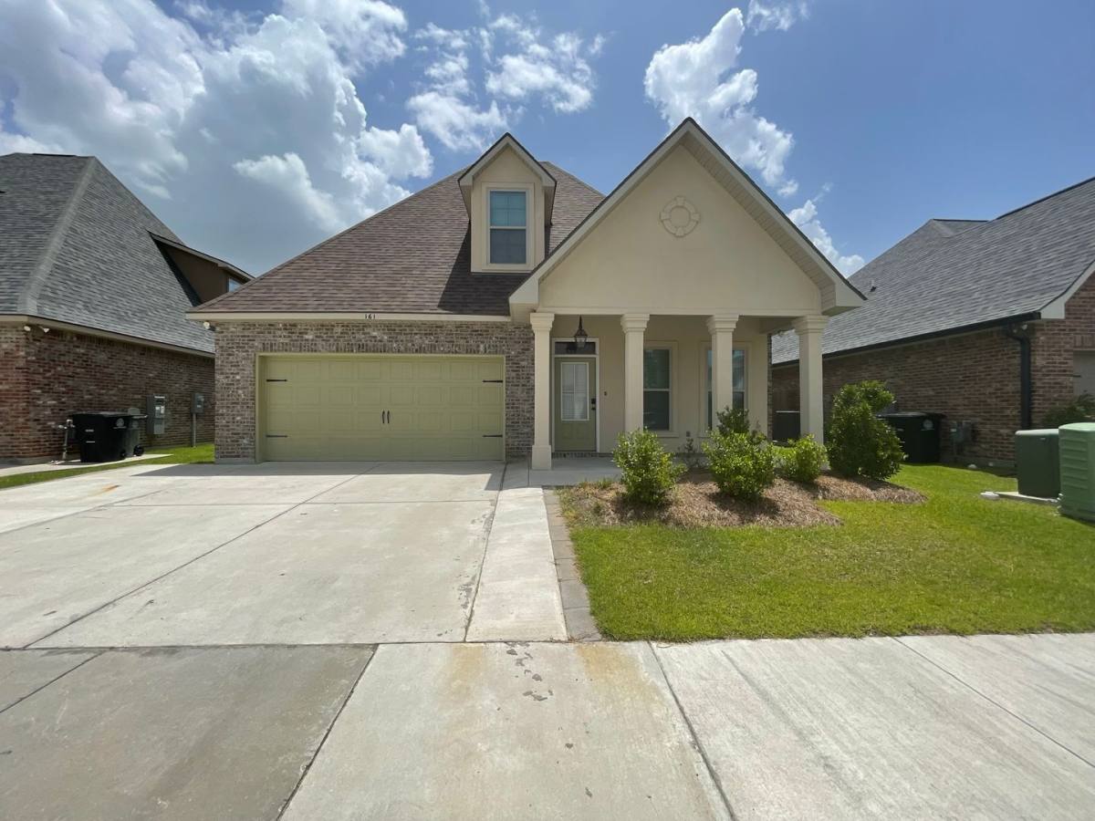 House for rent at 161 Lake Breeze Dr, Baton Rouge, LA 70820