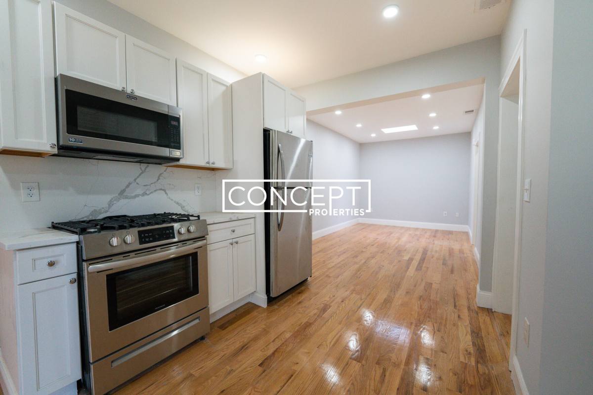 Apartment for rent at 376 Oxford St #6, Somerville, MA 02143
