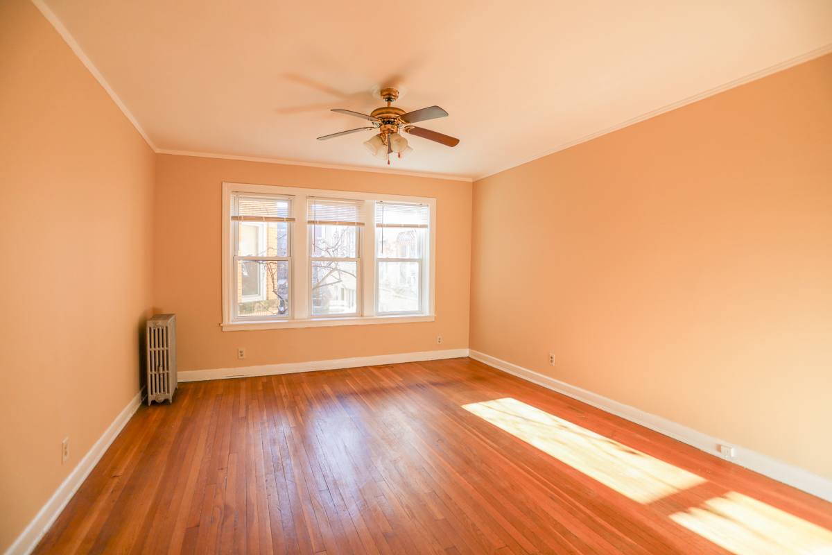 Apartment for rent at 5933 N NW Highway 1A #1A, Chicago, IL 60631