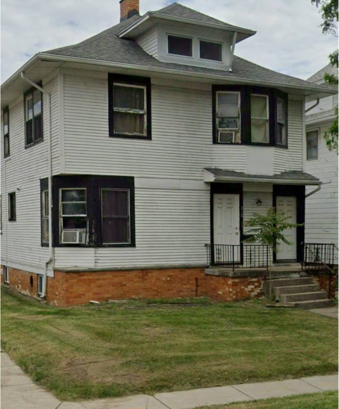Apartment for rent at 818 Phillips Ave #1 2, Toledo, OH 43612