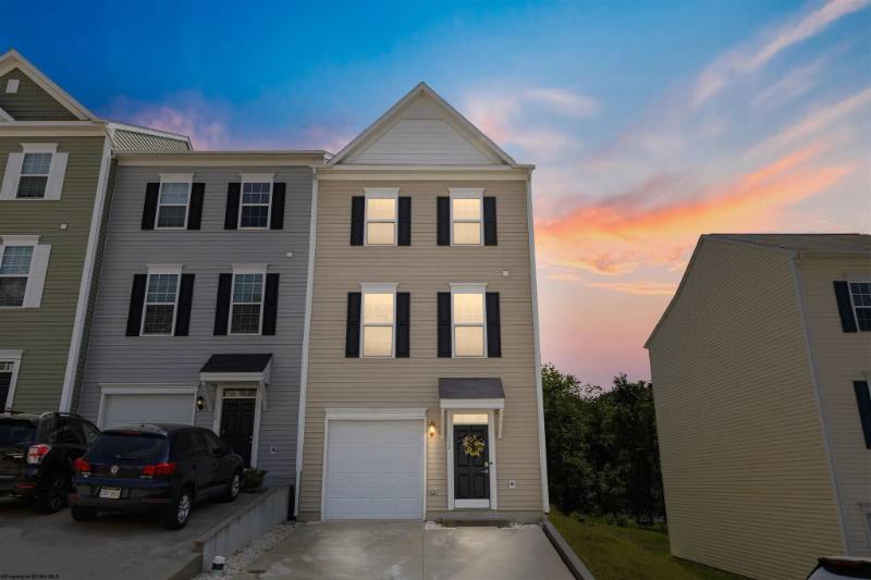 Townhouse for rent at 112 Inlet, Morgantown, WV 26508