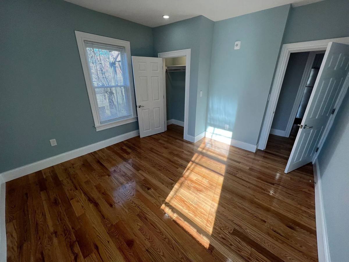 Apartment for rent at 372 Oxford St #6, Cambridge, MA 02140