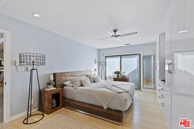 Townhouse for rent at 1362 Palisades Beach Rd, Santa Monica, CA 90401