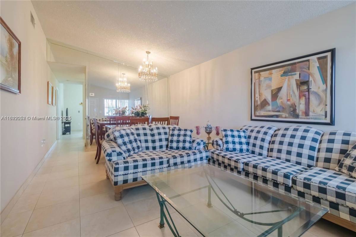 House for rent at 2524 W 65th St, Hialeah, FL 33016