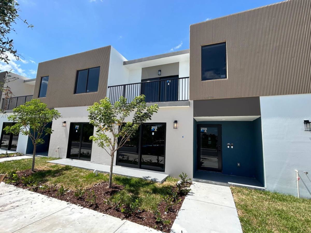 Apartment for rent at 14569 SW 262nd St #1, Homestead, FL 33032