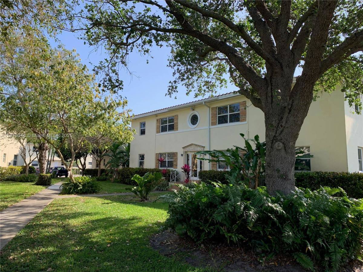 Apartment for rent at 723 NE 91st St #3C, Miami, FL 33138