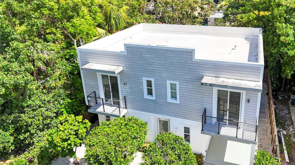 3832 Thomas Ave, Miami, FL 33133