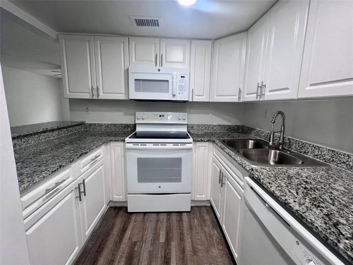 Apartment for rent at 17350 NW 68th Ave #105, Hialeah, FL 33015