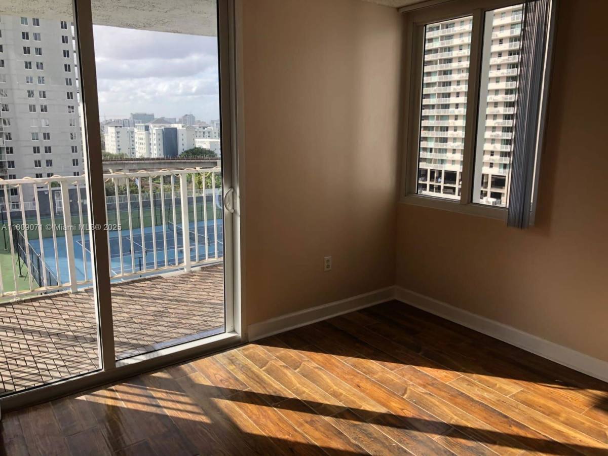 Apartment for rent at 800 N Miami Ave #1001, Miami, FL 33136