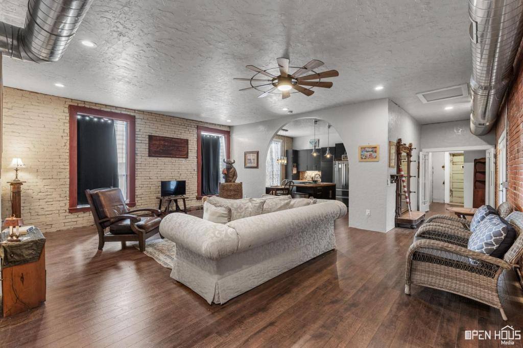 House for rent at 101 N Waggoner St, Electra, TX 76360