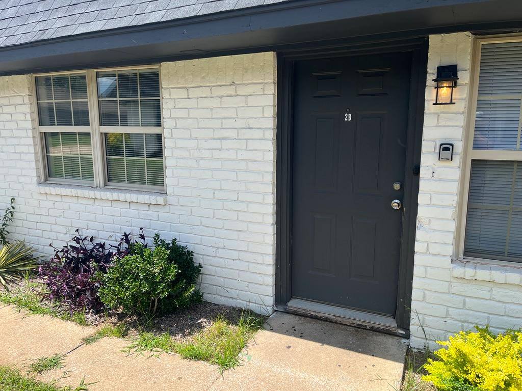 Apartment for rent at 1000 Chuckwa Dr #2B, Durant, OK 74701