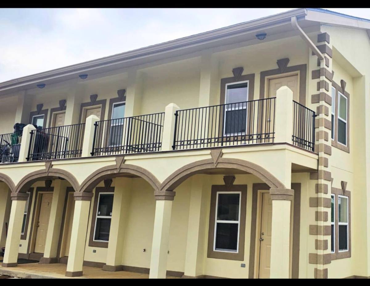 Townhouse for rent at 105 McDuffie St #105-APART 2, Buena Vista, GA 31803