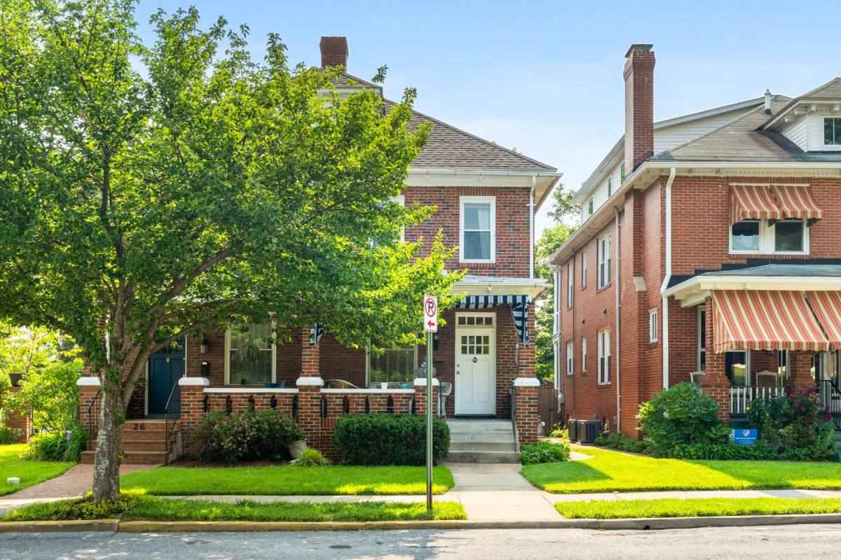 24 College Ave #24, Frederick, MD 21701