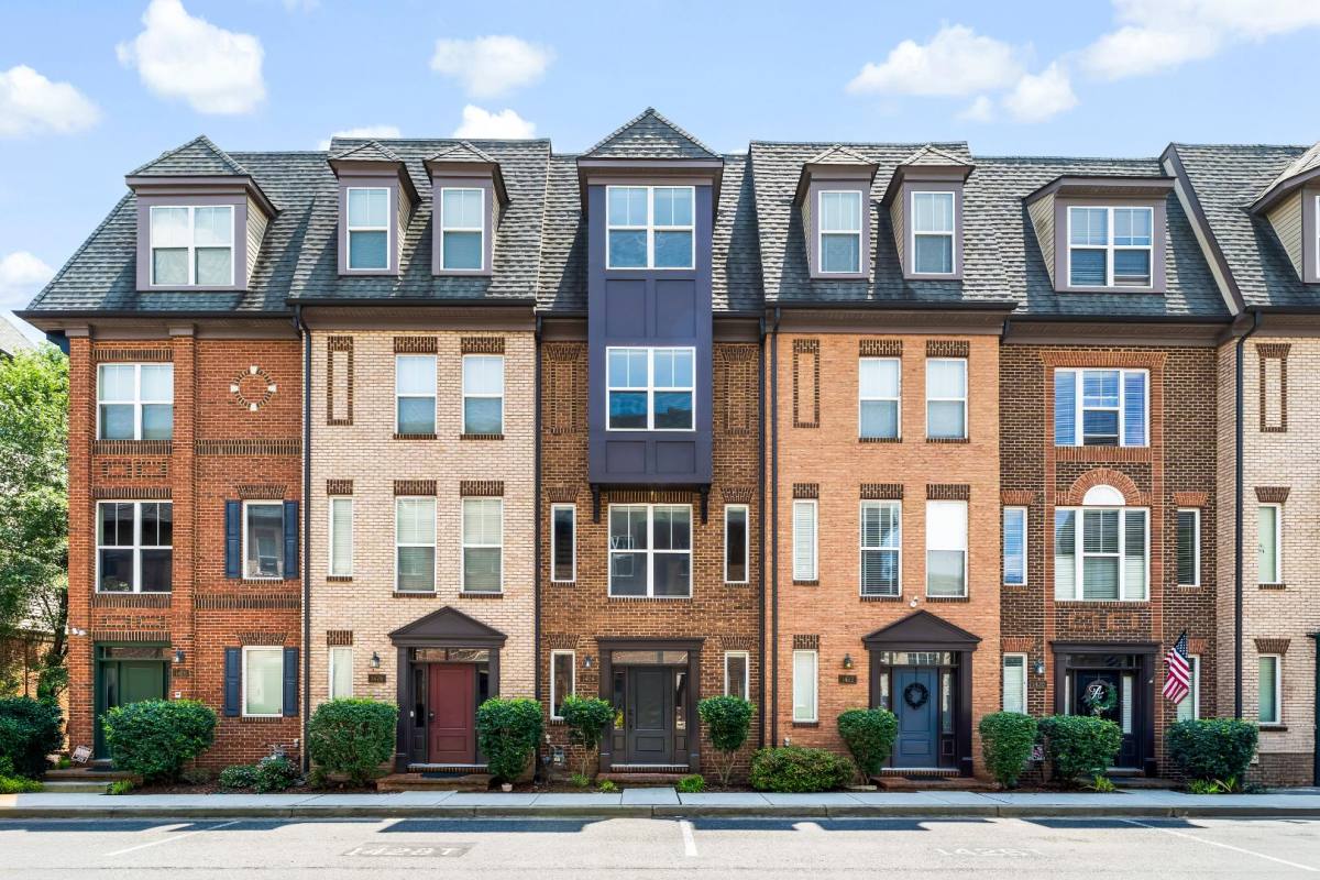 Townhouse for rent at 1424 Trafalgar Lane, Frederick, MD 21701