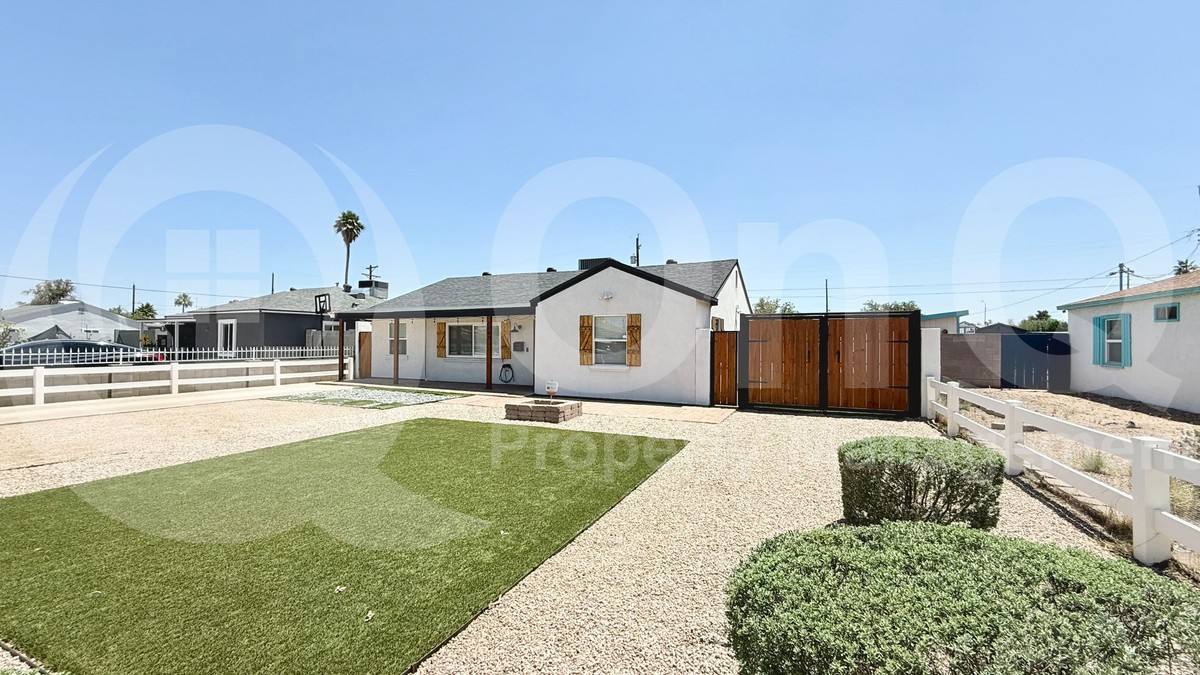 House for rent at 2607 W San Miguel Ave, Phoenix, AZ 85017