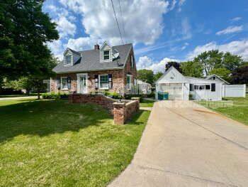 House for rent at 512 W Stanton St, Streator, IL 61364