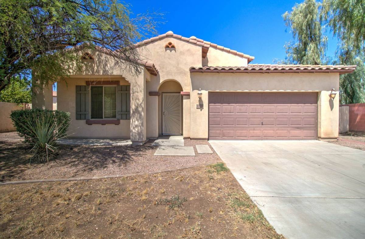 House for rent at 4836 S Summit Court, Gilbert, AZ 85298