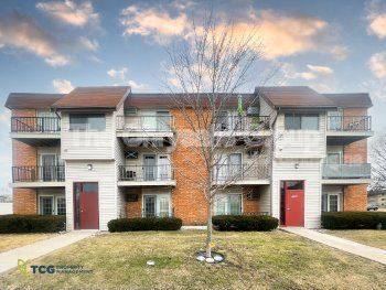 Apartment for rent at 2406 Marquette Rd #5, Peru, IL 61354