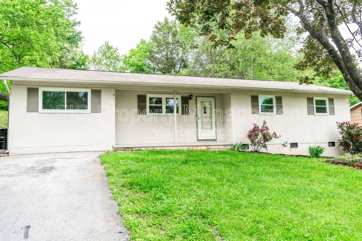 House for rent at 4610 Sullivan Rd, Knoxville, TN 37921