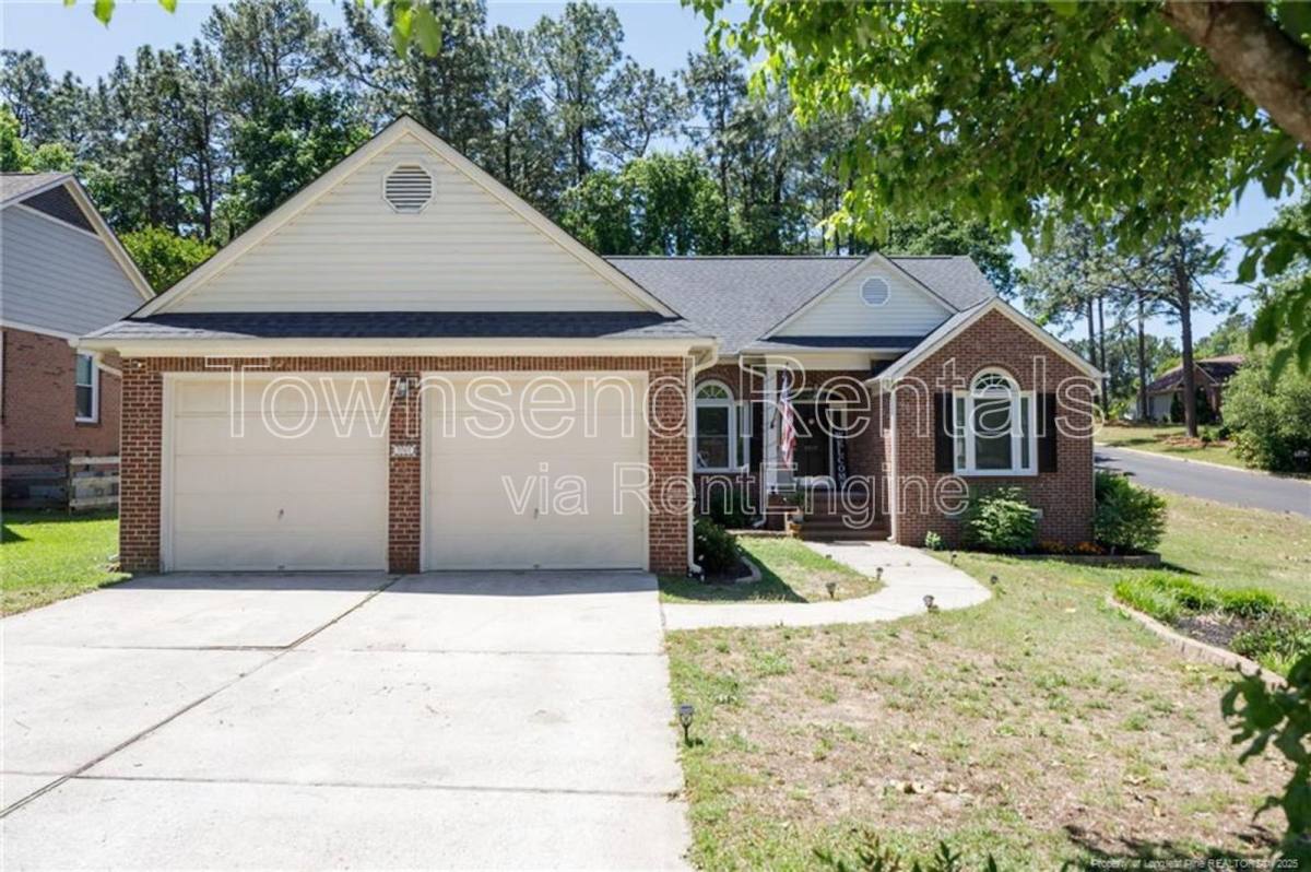 House for rent at 5517 Kenmure Place, Fayetteville, NC 28311