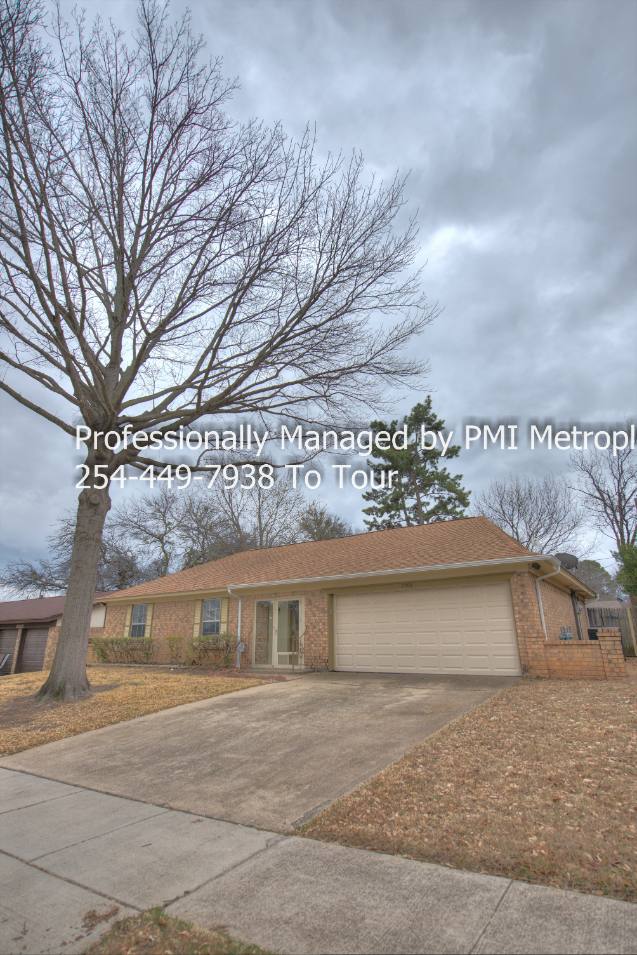 House for rent at 2004 Memphis Dr, Bedford, TX 76022