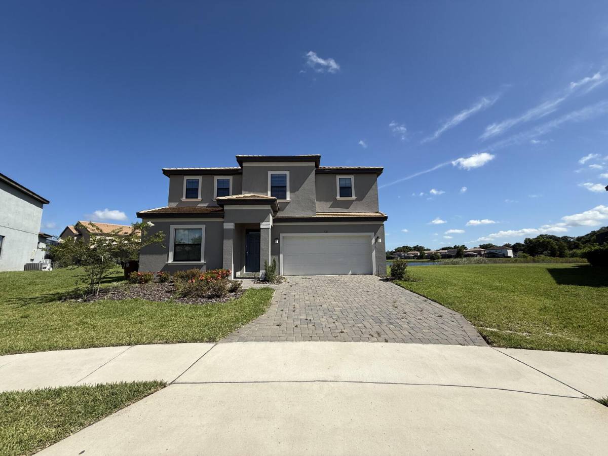 House for rent at 132 Macaulay's Cove, Haines City, FL 33844