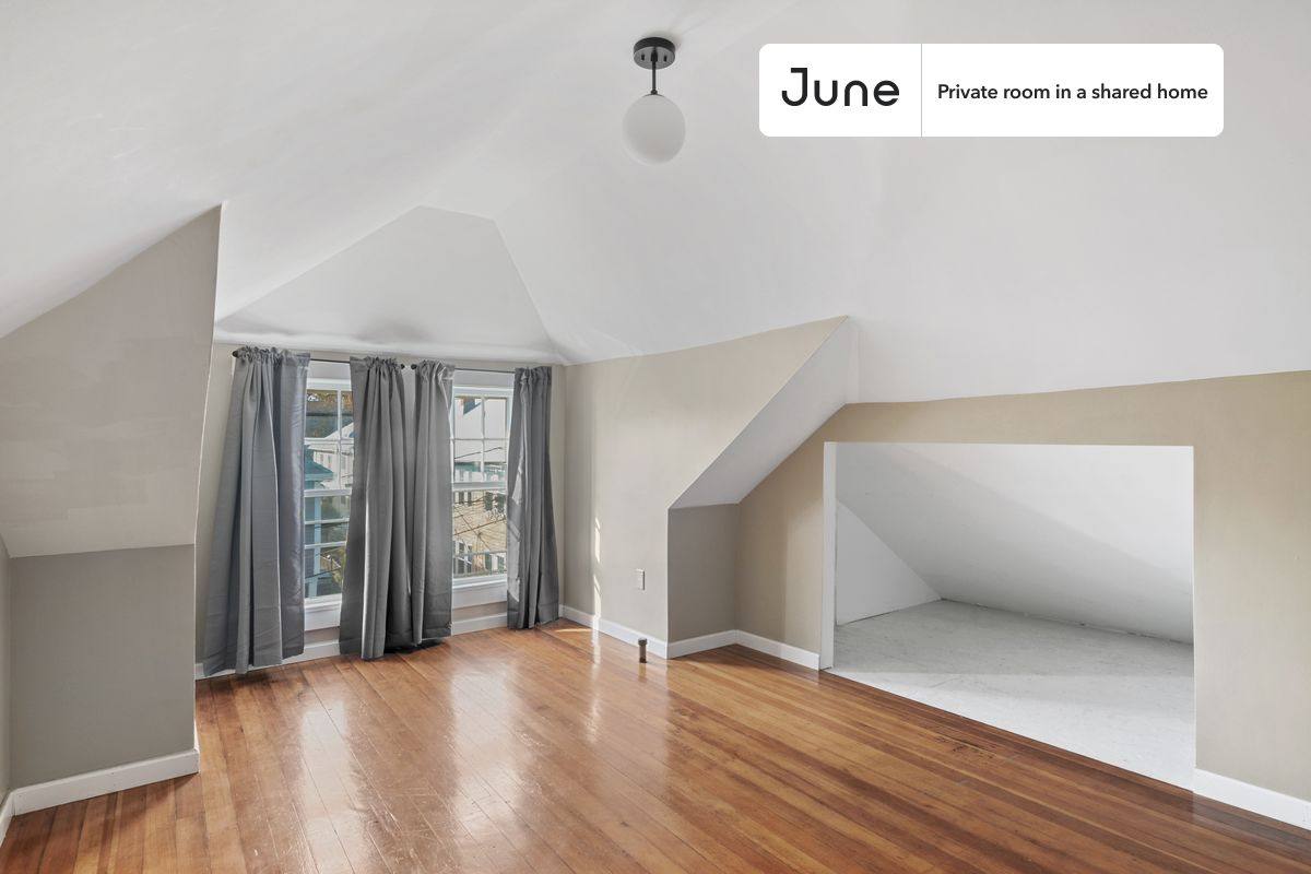 Apartment for rent at 15 Governor Winthrop Rd #F, Somerville, MA 02145