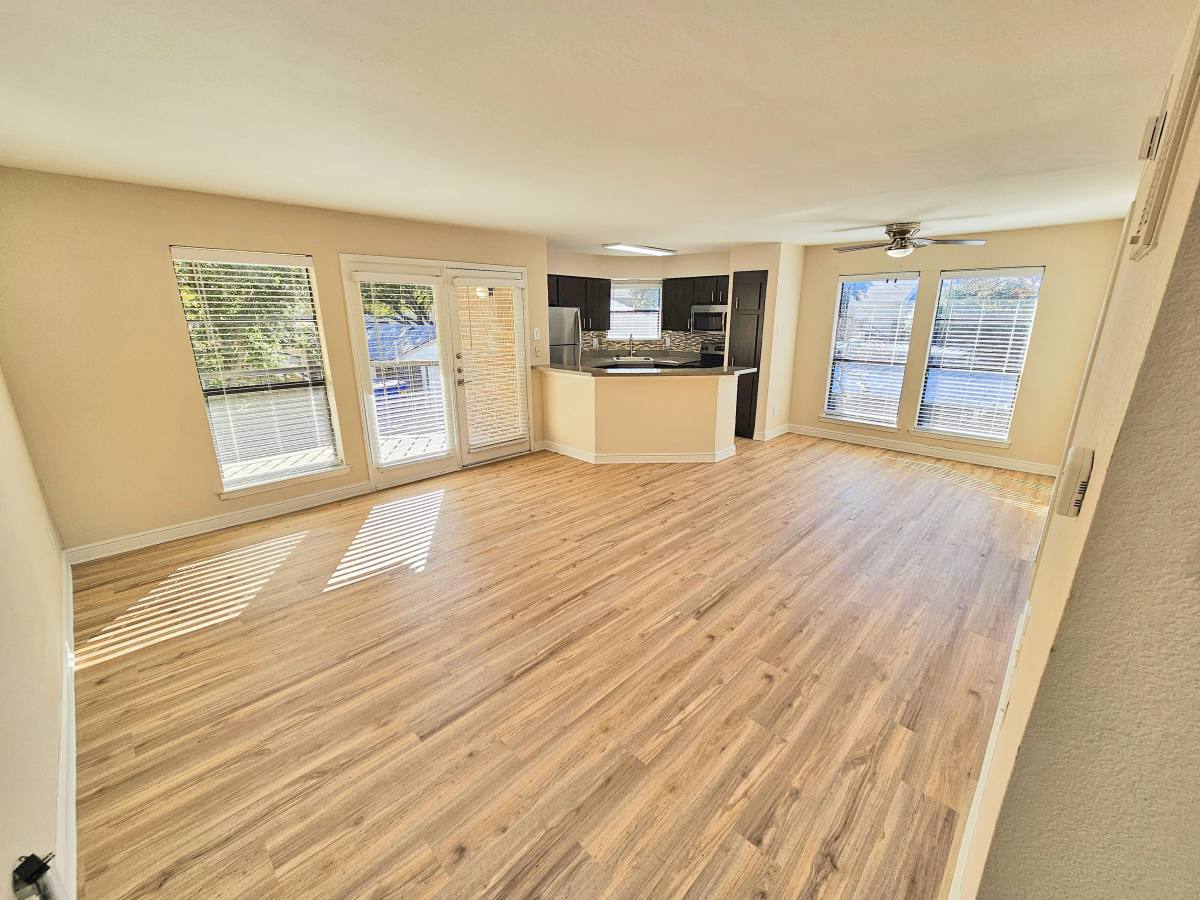 Apartment for rent at Bent Tree Trails, 16300 Ledgemont Lane, Addison, TX 75001
