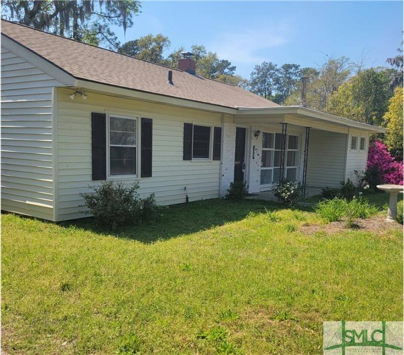 House for rent at 1809 E Derenne Ave, Savannah, GA 31406