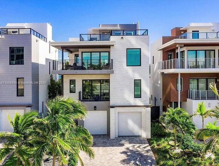 Apartment for rent at 322 Balboa St, Hollywood, FL 33019