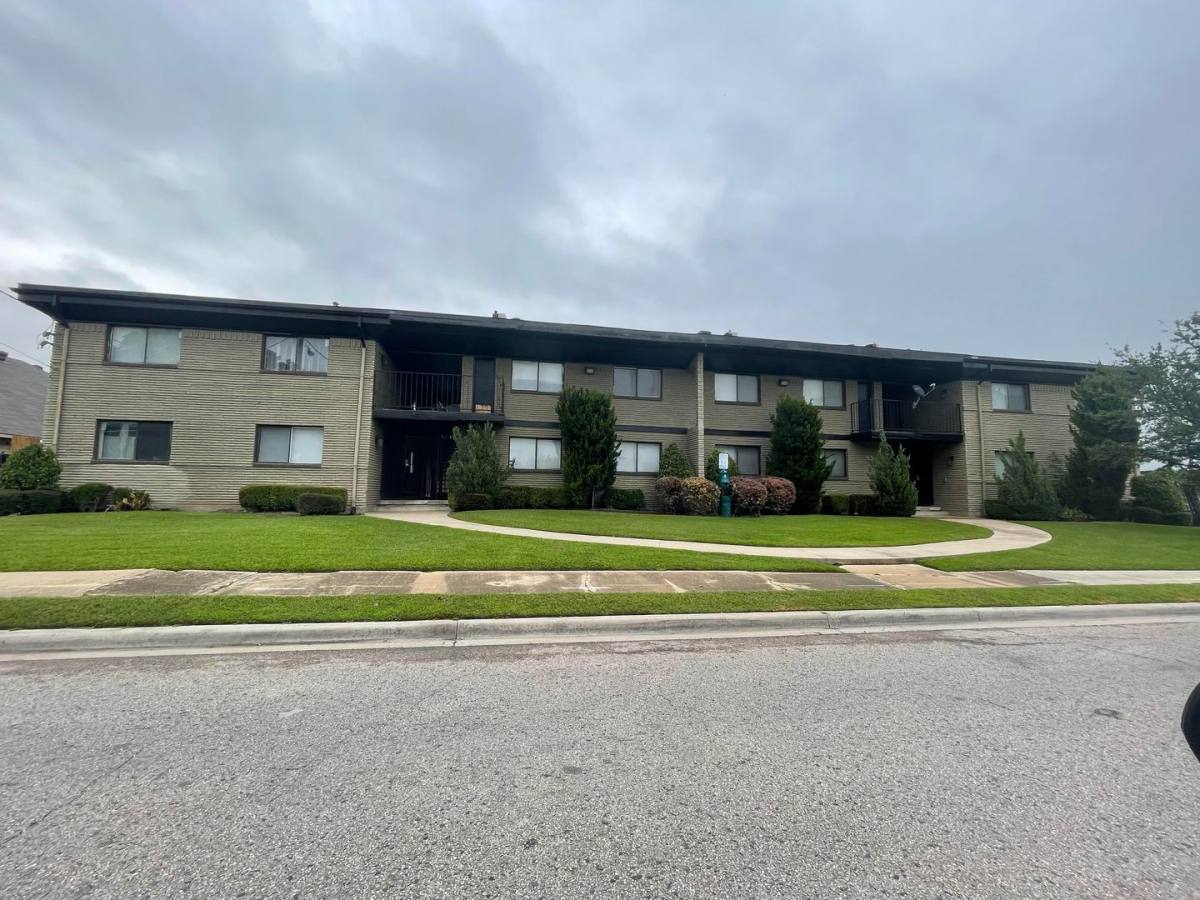 Apartment for rent at 1728 Fitzhugh Ave, Dallas, TX 75204