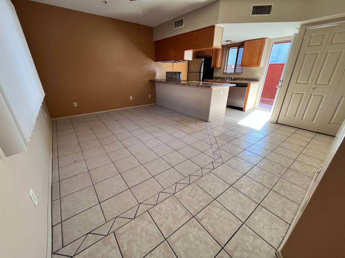 Townhouse for rent at 1717 E Glenn St, Tucson, AZ 85719
