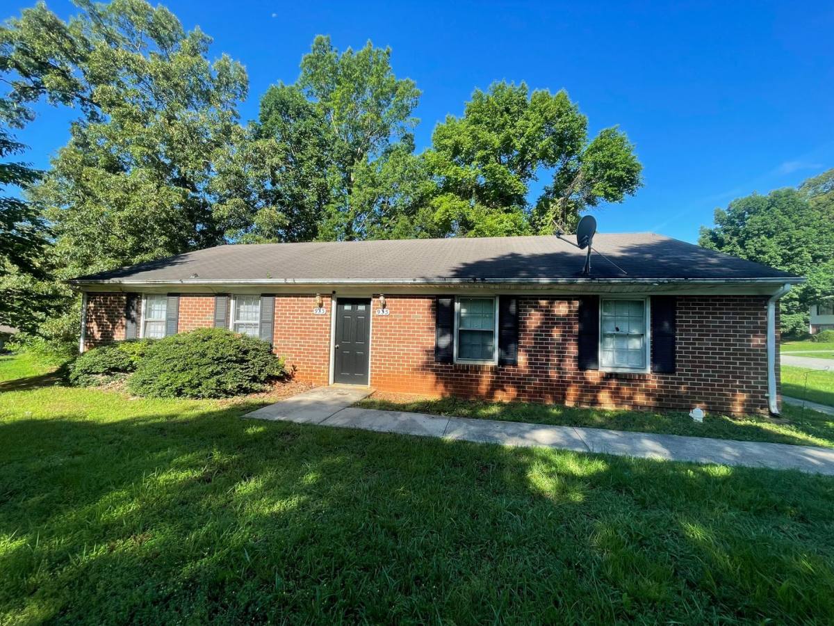 Townhouse for rent at 933 Grand Arbre Dr, Bedford, VA 24523