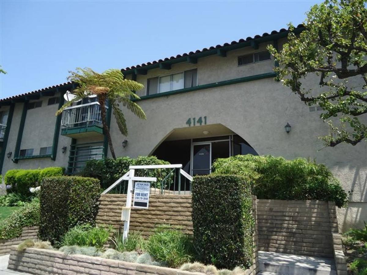 Apartment for rent at 4141 Rosecrans Ave, Hawthorne, CA 90250