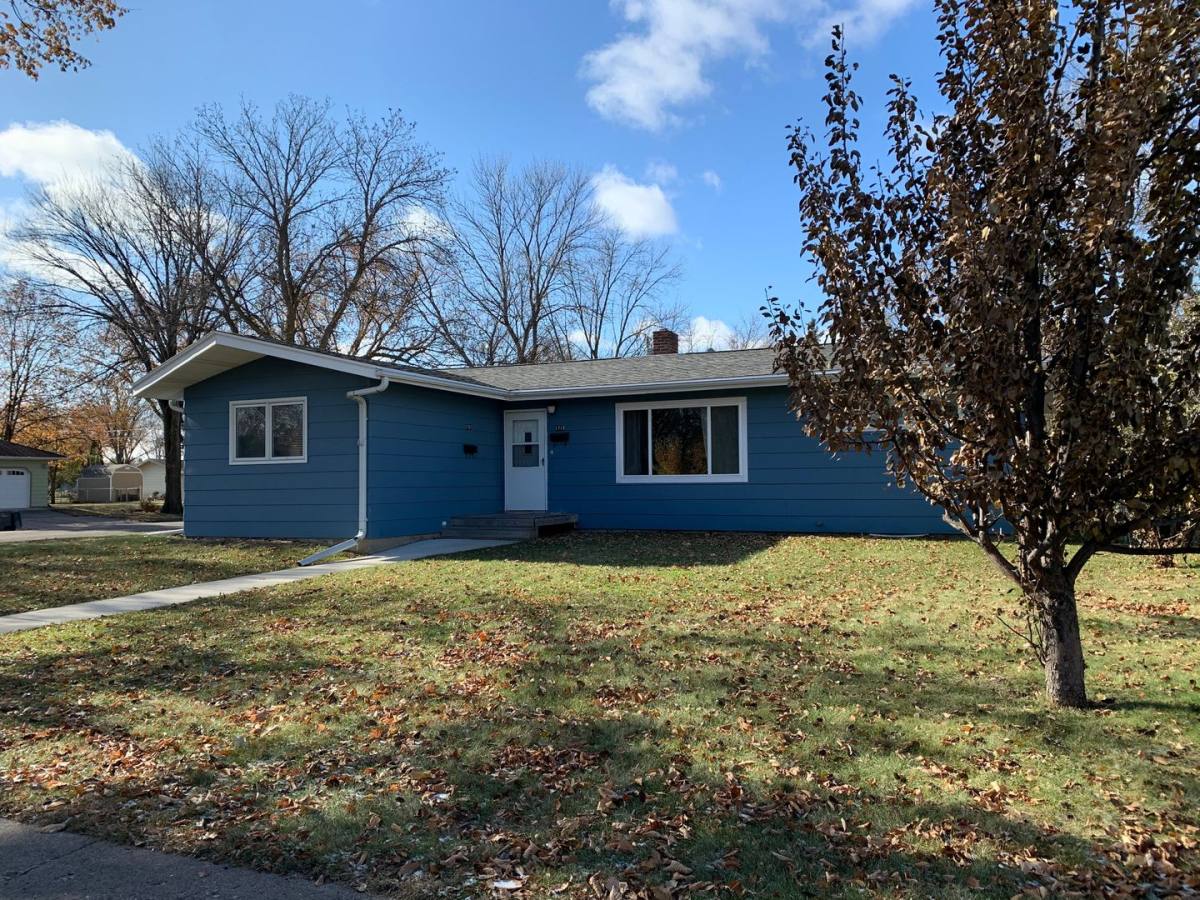 House for rent at 1721 13th St S, Moorhead, MN 56560