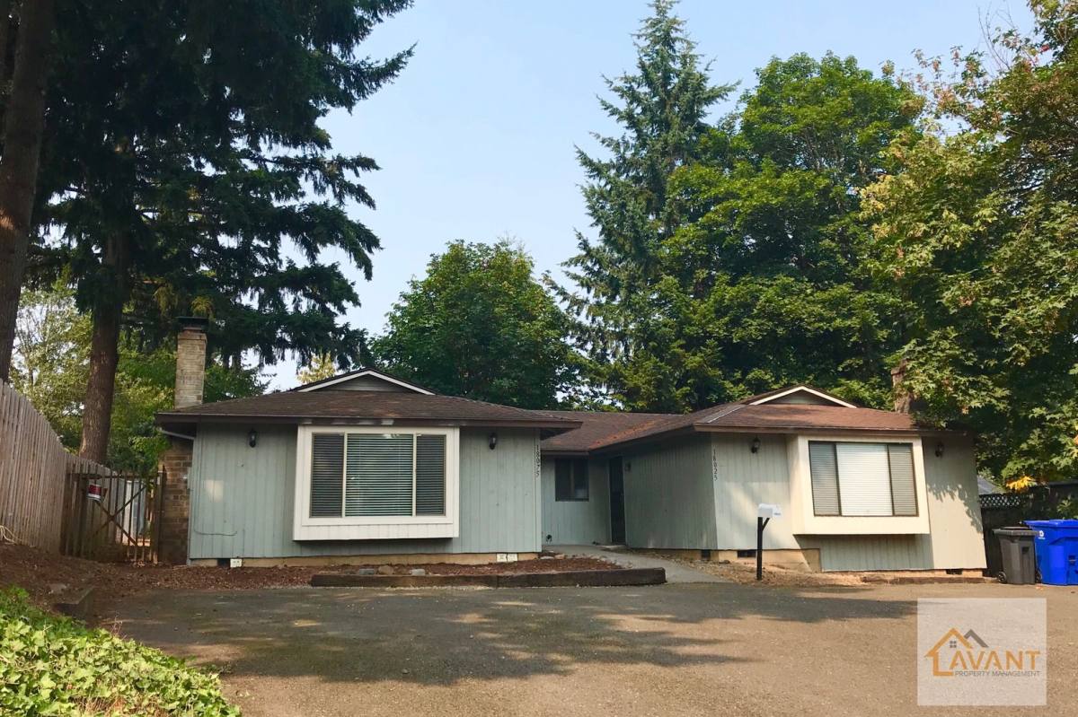 House for rent at 18025 Tupper Rd, Sandy, OR 97055