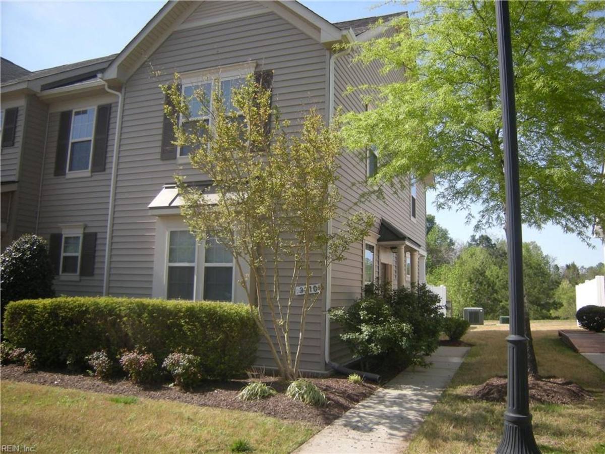 Townhouse for rent at 3210 Francis Court, Toano, VA 23168