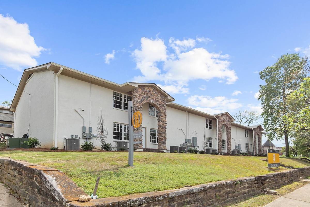 Apartment for rent at 2933 Clairmont Ave, Birmingham, AL 35205