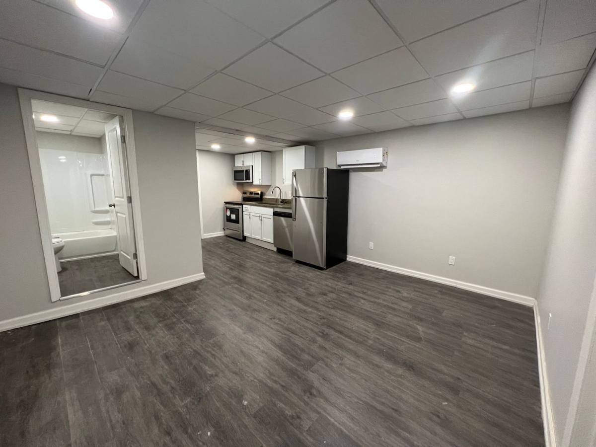 Apartment for rent at 4007 Holly St #2B, Kansas City, MO 64111
