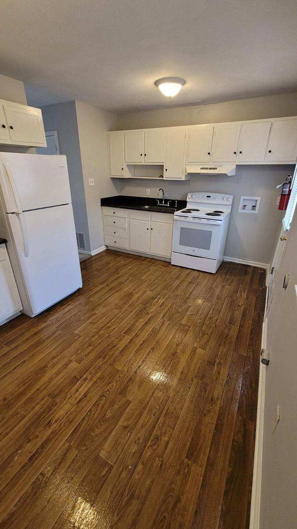 Apartment for rent at 1902-1906 Cedar Fork Dr, Greensboro, NC 27407