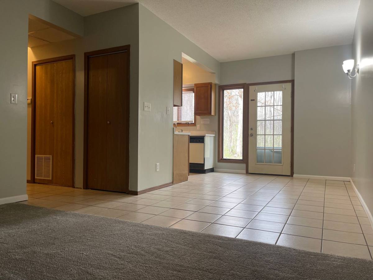 Apartment for rent at 53 Rocking Chair Lane, Murphysboro, IL 62966