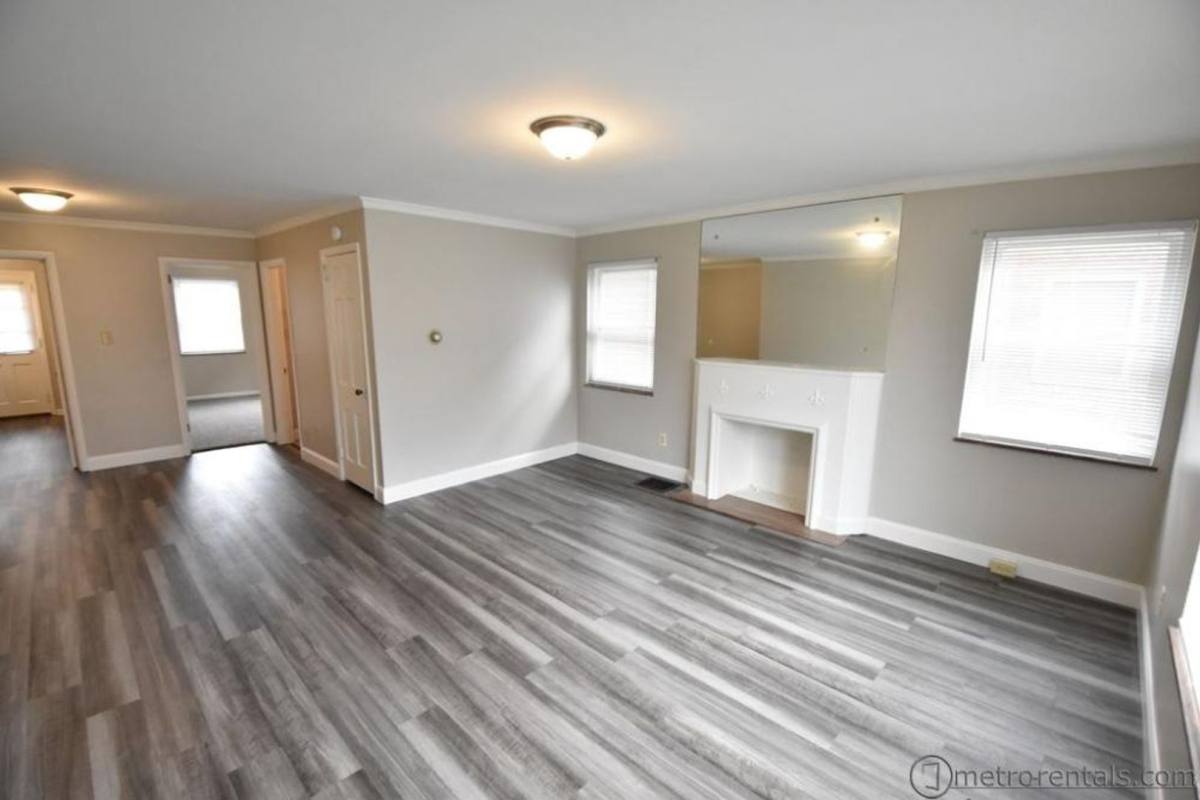 Apartment for rent at 926 Kenwick Rd, Columbus, OH 43209